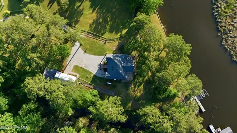1002 Howells Road Grantsboro NC 28529
