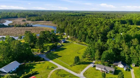 1002 Howells Road Grantsboro NC 28529