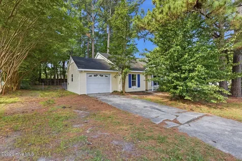 200 E Cameron Court Jacksonville NC 28546