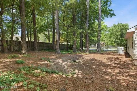 200 E Cameron Court Jacksonville NC 28546