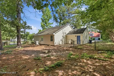 200 E Cameron Court Jacksonville NC 28546