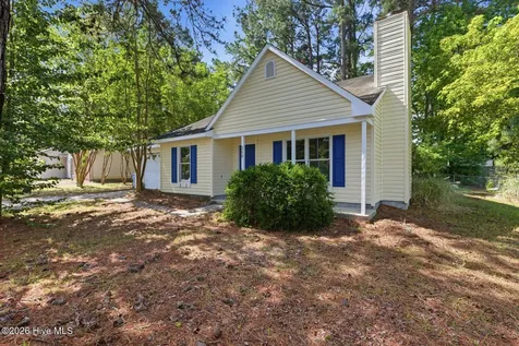200 E Cameron Court Jacksonville NC 28546