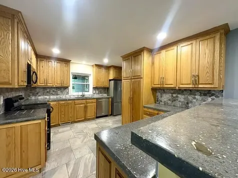 206 Tom Avenue Castle Hayne NC 28429