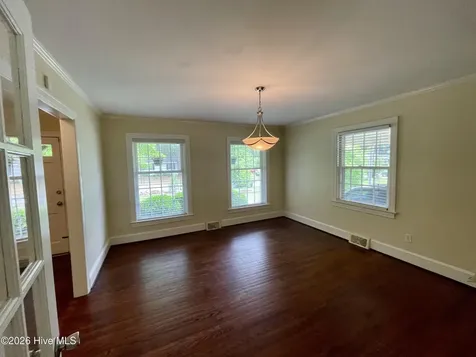 106 W Berkshire Road Greenville NC 27858
