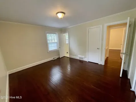 106 W Berkshire Road Greenville NC 27858