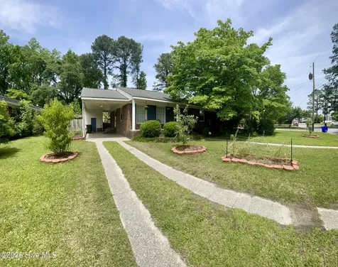 106 W Berkshire Road Greenville NC 27858