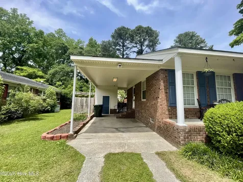 106 W Berkshire Road Greenville NC 27858