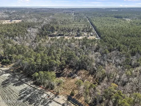 1A Lea Crest Lane Hampstead NC 28443