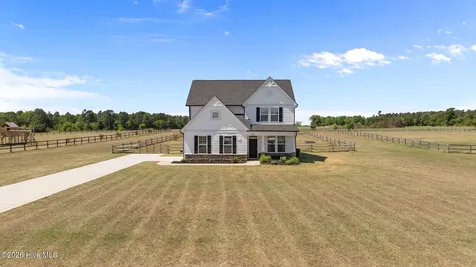 289 Rocking Horse Lane Raeford NC 28376