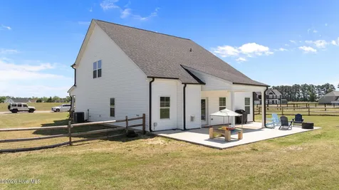 289 Rocking Horse Lane Raeford NC 28376