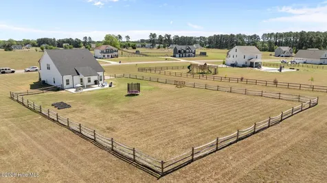 289 Rocking Horse Lane Raeford NC 28376