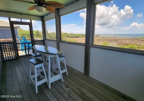 112 Oneal Drive Ocracoke NC 27960