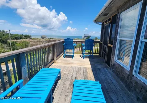 112 Oneal Drive Ocracoke NC 27960