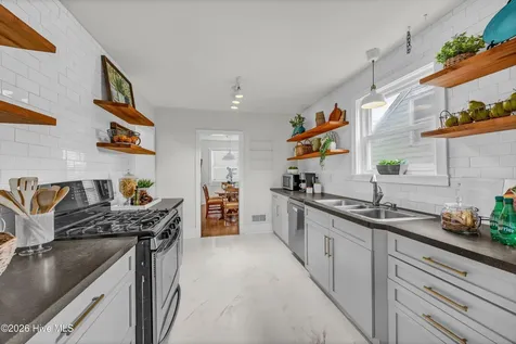 1935 Monroe Street Wilmington NC 28401