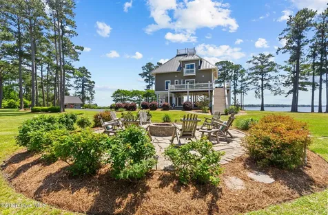 250 Hunters Point Drive Vandemere NC 28587