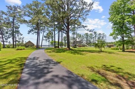 250 Hunters Point Drive Vandemere NC 28587
