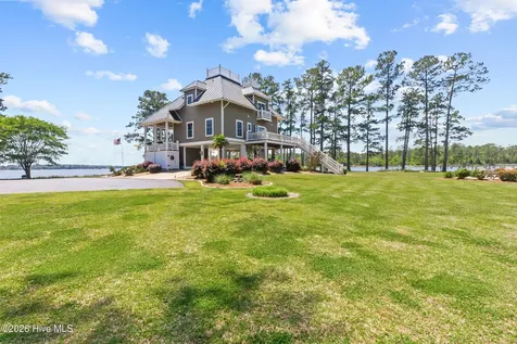 250 Hunters Point Drive Vandemere NC 28587