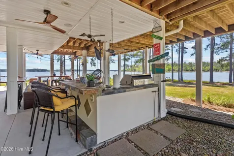 250 Hunters Point Drive Vandemere NC 28587