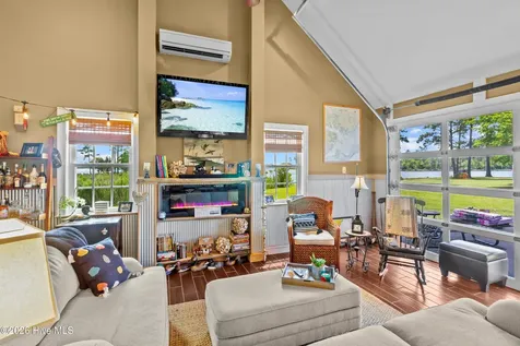 250 Hunters Point Drive Vandemere NC 28587