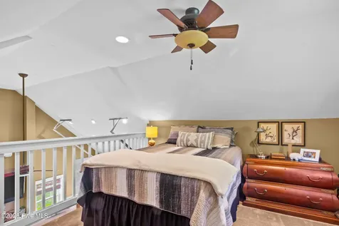 250 Hunters Point Drive Vandemere NC 28587
