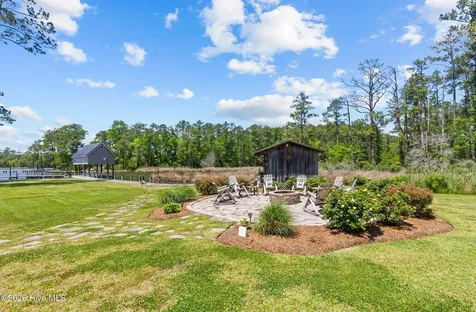 250 Hunters Point Drive Vandemere NC 28587