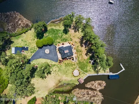 250 Hunters Point Drive Vandemere NC 28587