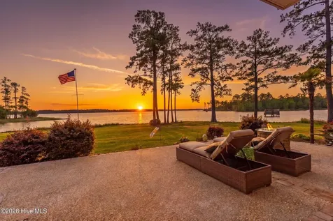 250 Hunters Point Drive Vandemere NC 28587