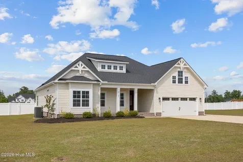 2737 Windflower Lane Grimesland NC 27837