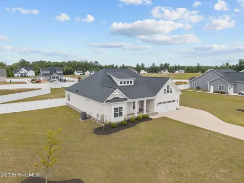 2737 Windflower Lane Grimesland NC 27837
