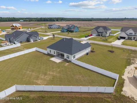 2737 Windflower Lane Grimesland NC 27837