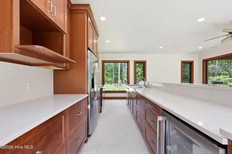 307 Crows Nest Road Beaufort NC 28516