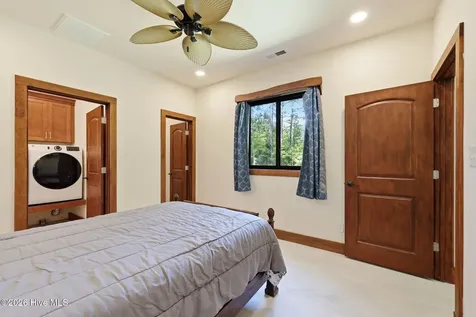307 Crows Nest Road Beaufort NC 28516