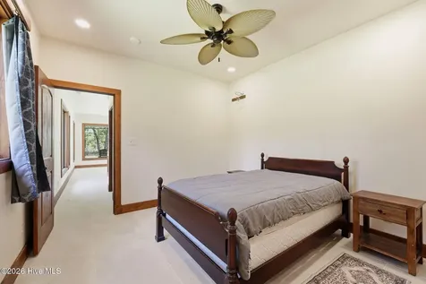 307 Crows Nest Road Beaufort NC 28516