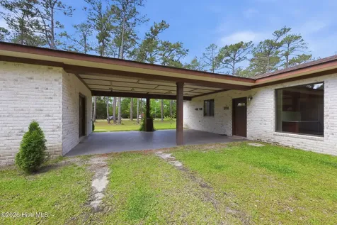 307 Crows Nest Road Beaufort NC 28516