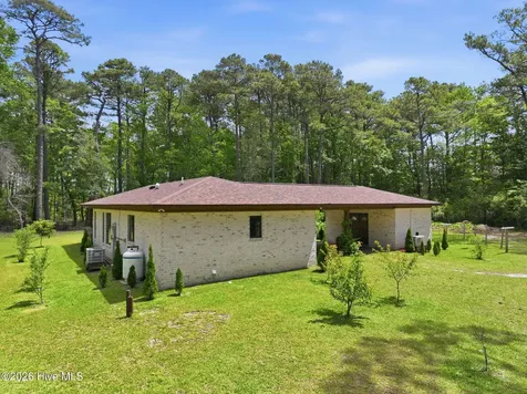 307 Crows Nest Road Beaufort NC 28516