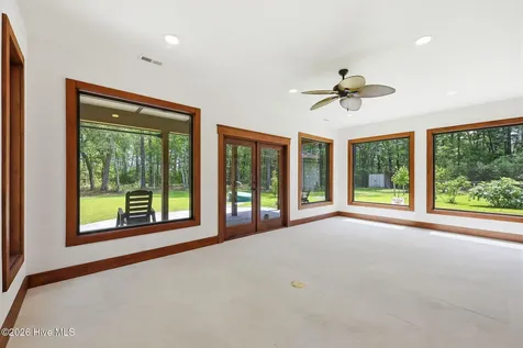 307 Crows Nest Road Beaufort NC 28516