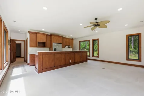 307 Crows Nest Road Beaufort NC 28516