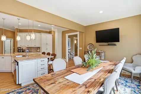 605 Bradley Creek Point Road Wilmington NC 28403