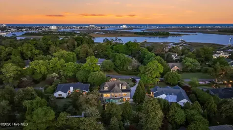 605 Bradley Creek Point Road Wilmington NC 28403
