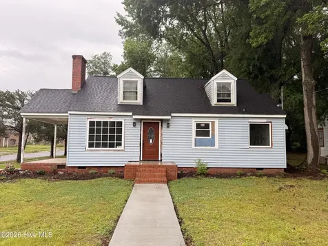 315 Woodlawn Drive Kinston NC 28501
