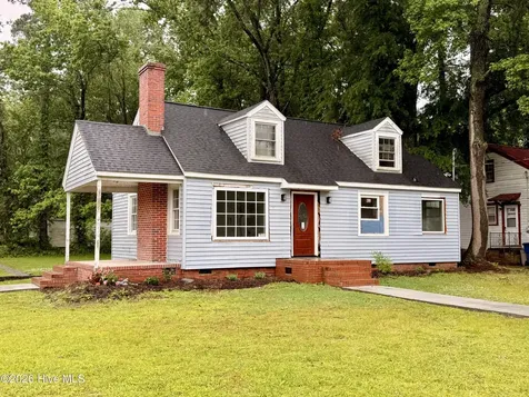 315 Woodlawn Drive Kinston NC 28501
