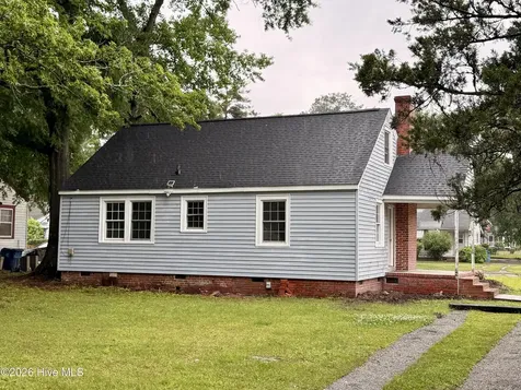 315 Woodlawn Drive Kinston NC 28501