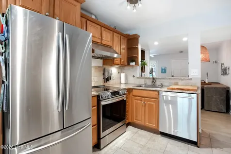 16 Oceanic Street Wrightsville Beach NC 28480