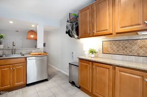 16 Oceanic Street Wrightsville Beach NC 28480