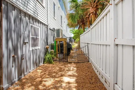 16 Oceanic Street Wrightsville Beach NC 28480