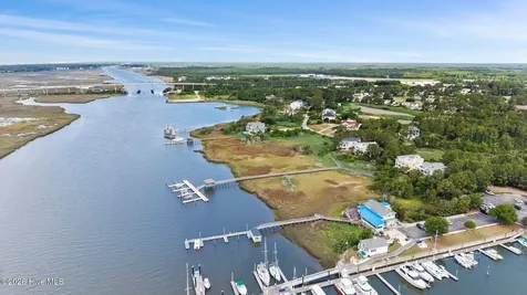 5000 Oquinn Boulevard SE Southport NC 28461