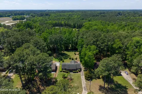 708 Mcmillan Drive Tarboro NC 27886