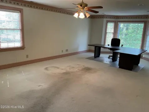 3028 Fox Run Circle Kinston NC 28504