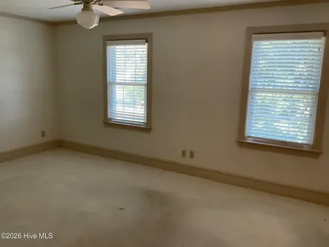 3028 Fox Run Circle Kinston NC 28504