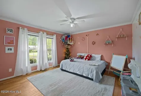 2213 Colony Plaza Jacksonville NC 28546